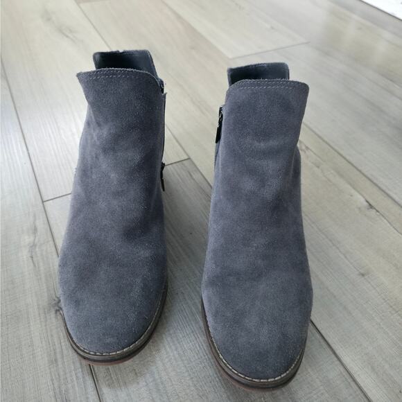 Blondo Gray Suede Round Toe Ankle Boots Shoes 10 M (B6241-635) - Picture 3 of 16